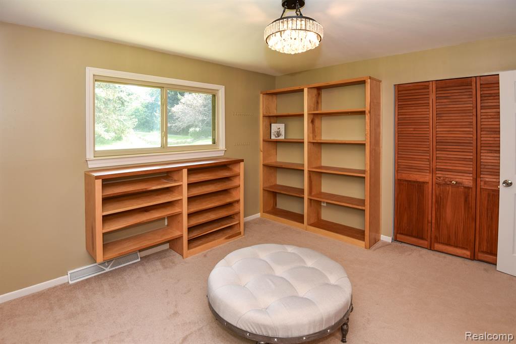 9245 PINE KNOB Road, Clarkston, MI 48348 — Photo 30
