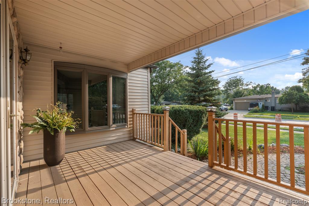 5315 Plymouth Street, Sterling Heights, MI 48310 — Photo 4