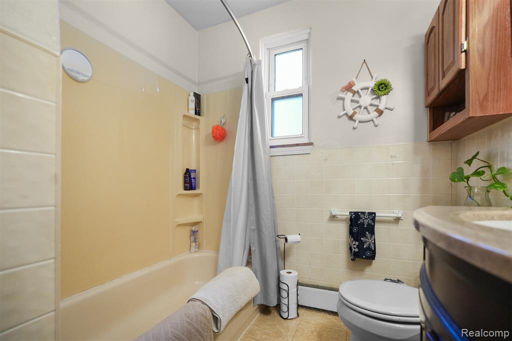 47978 Jefferson Avenue, Chesterfield, MI 48047 — Photo 25
