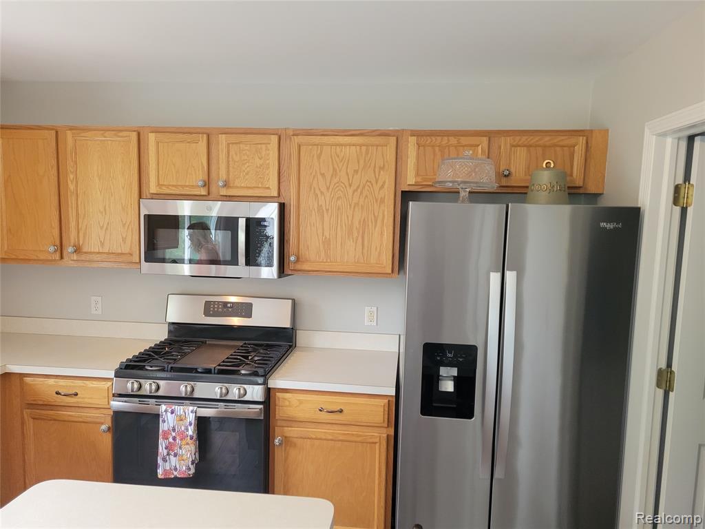 5100 Meadow Crest Circle, Holly, MI 48442 — Photo 7