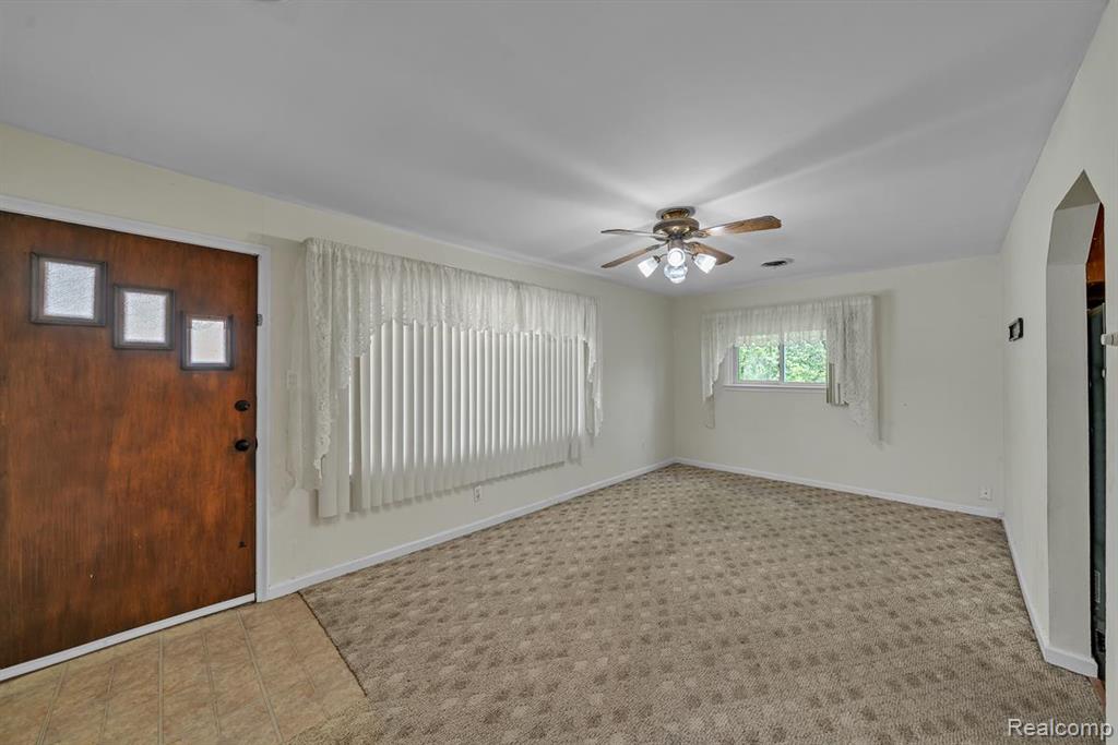 8620 Stephens, Warren, MI 48089 — Photo 10