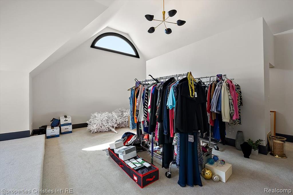 40 Scenic Oaks Drive N, Bloomfield Hills, MI 48304 — Photo 43