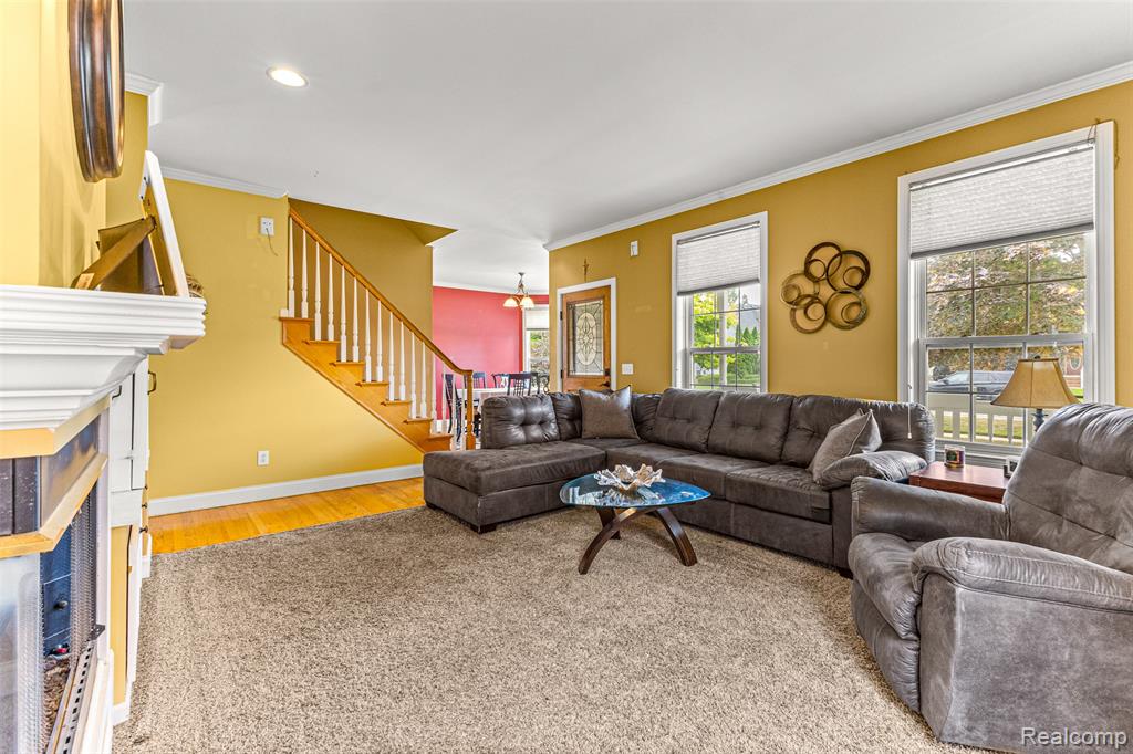 524 Orchard Street, Wyandotte, MI 48192 — Photo 8