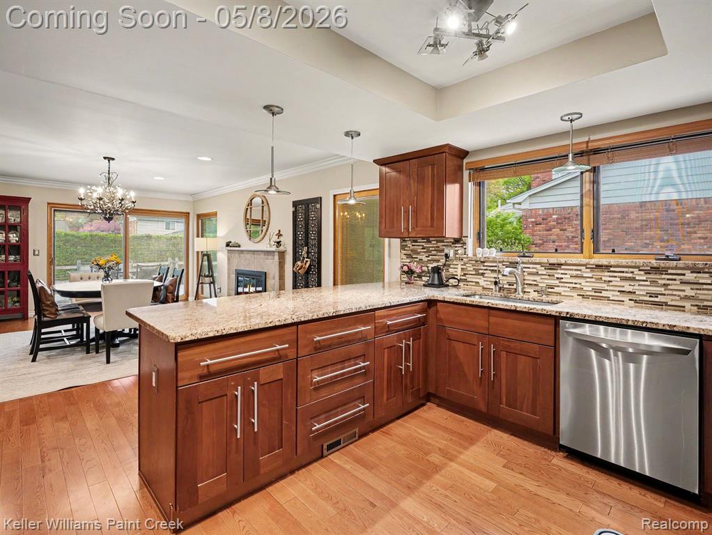 1949 Canary Court, Troy, MI 48084 — Photo 13