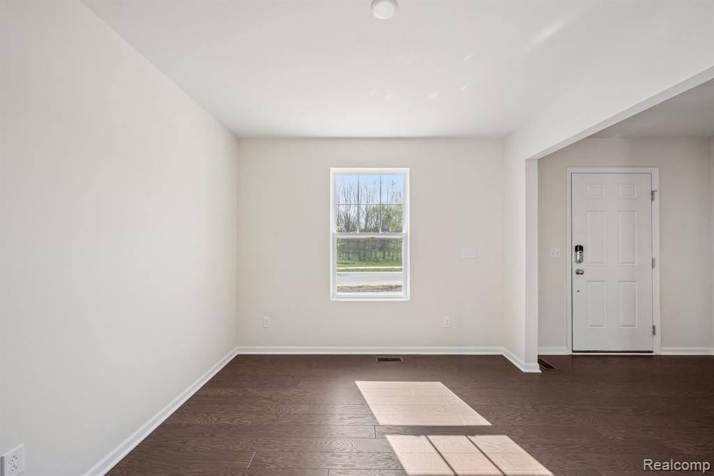 360 Hidden River W, Holly, MI 48442 — Photo 10