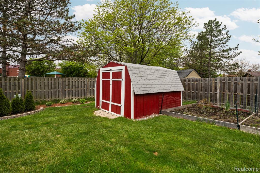 44089 Harsdale Drive, Canton, MI 48187 — Photo 40