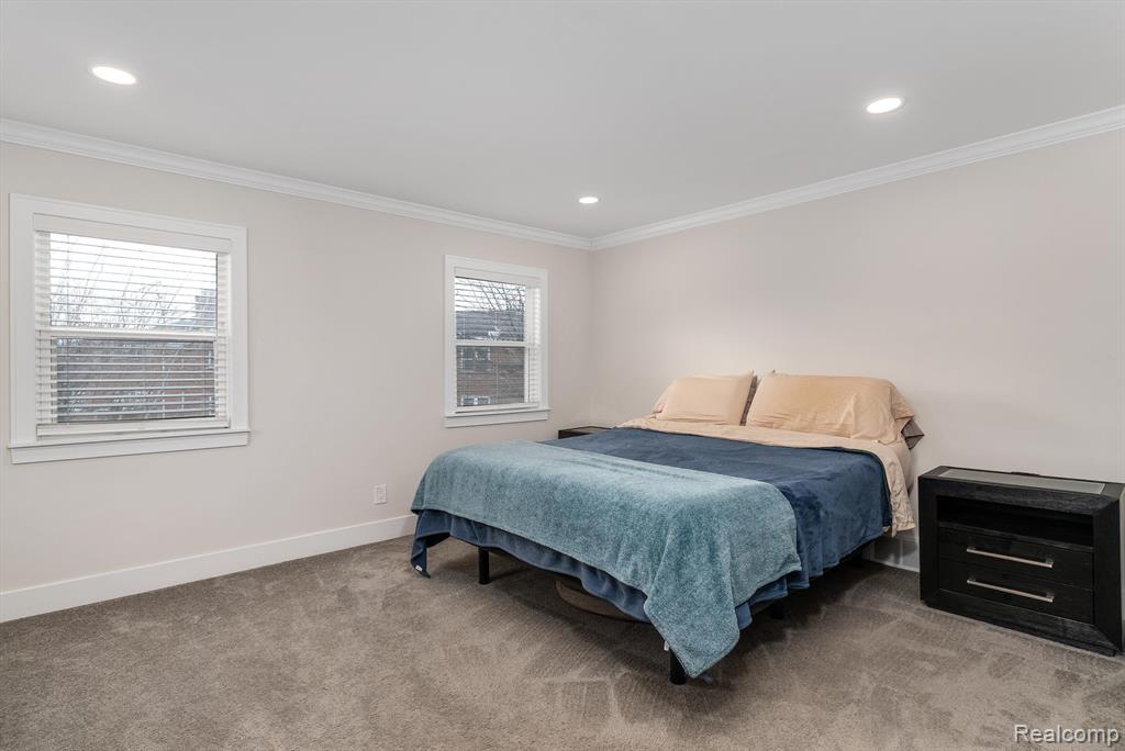 907 UNIVERSITY PL, Grosse Pointe, MI 48230 — Photo 30