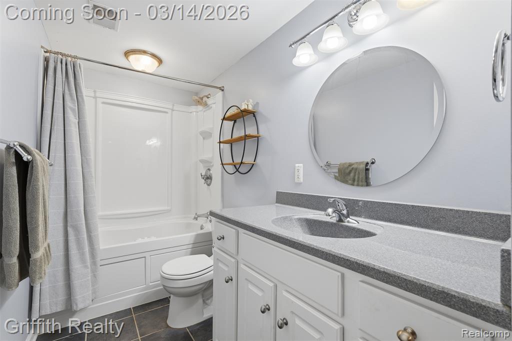 1172 Buckingham Road, Haslett, MI 48840 — Photo 38