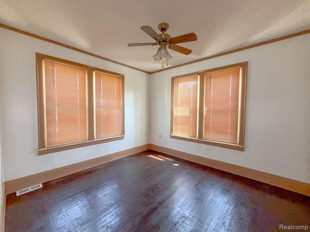 9392 Woodside Street, Detroit, MI 48204 — Photo 17