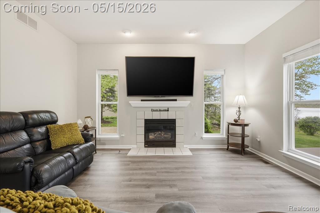 9148 Lakewood Drive, Whitmore Lake, MI 48189 — Photo 11