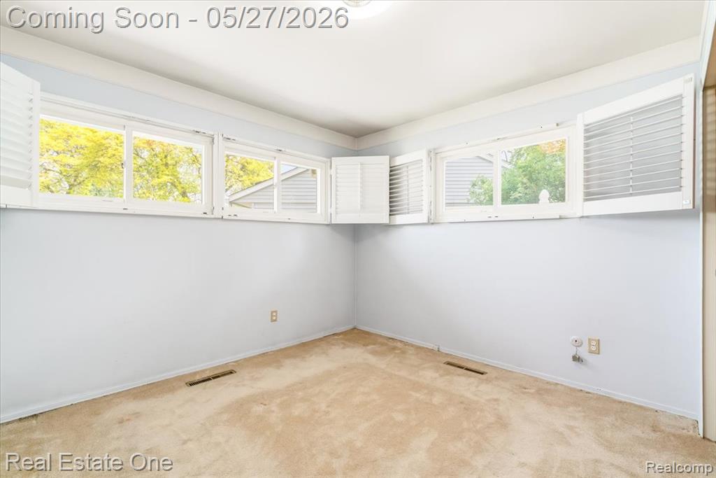 29737 Brandt Court, Garden City, MI — Photo 16