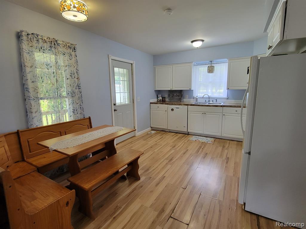 4887 CENTER Street, Millington, MI 48746 — Photo 8