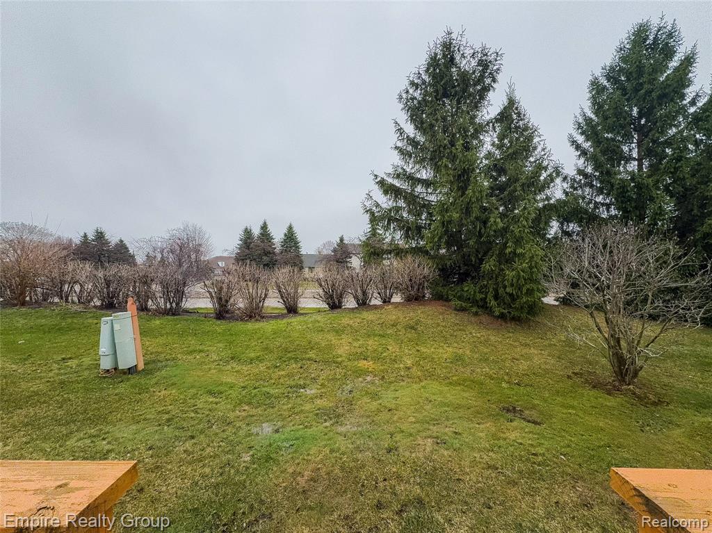 12330 Hickory E, Utica, MI 48315 — Photo 34
