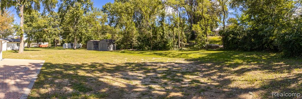 5357 Farm Road, Waterford, MI 48327 — Photo 40