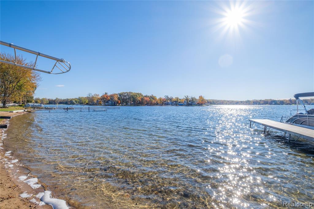 10476 Runyan Lake Road, Fenton, MI 48430 — Photo 47