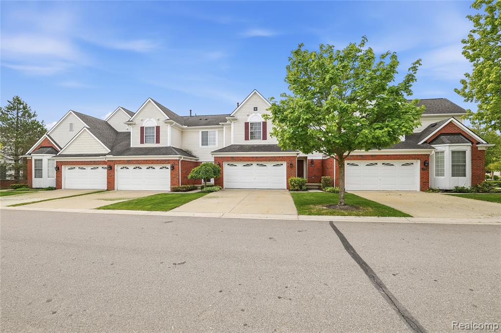 41782 Brownstone Drive, Novi, MI 48377 — Photo 37