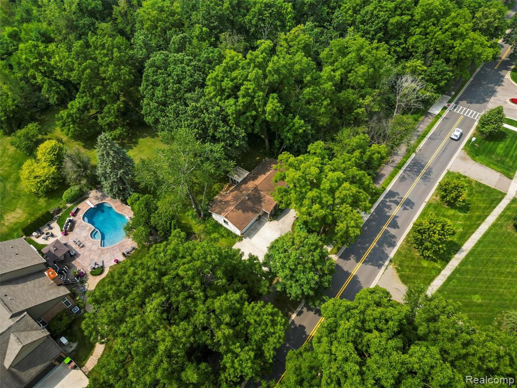 46275 W 11 Mile Rd, Novi, MI — Photo 12