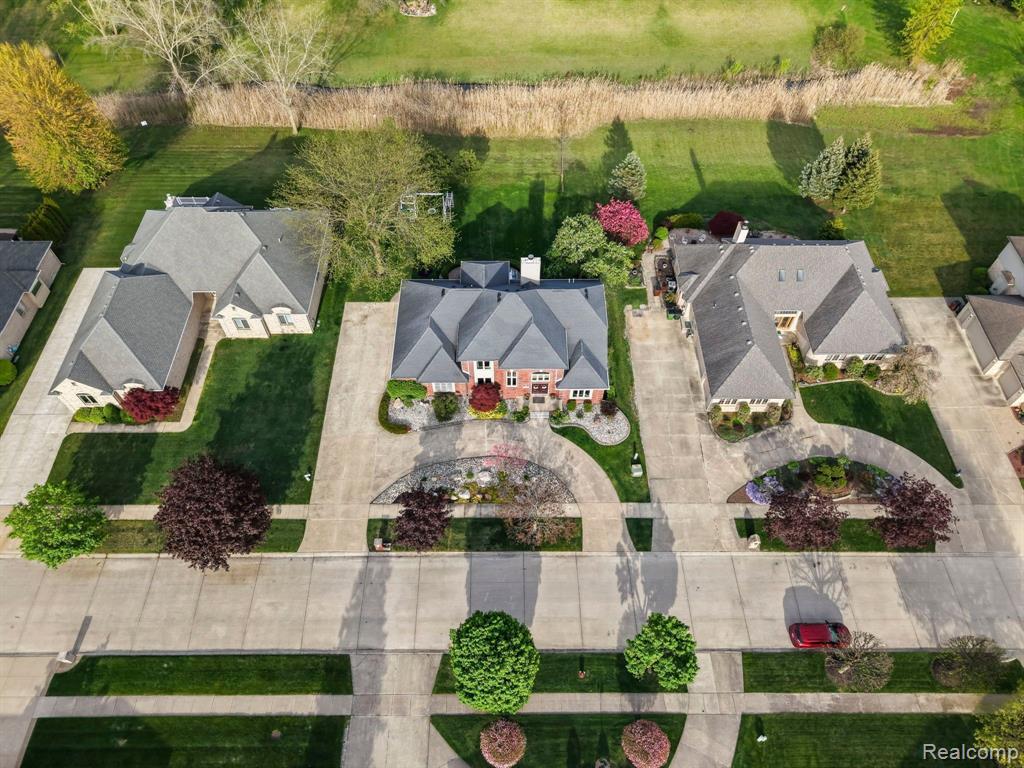 47352 DOVE Court, Shelby Twp, MI 48315 — Photo 11