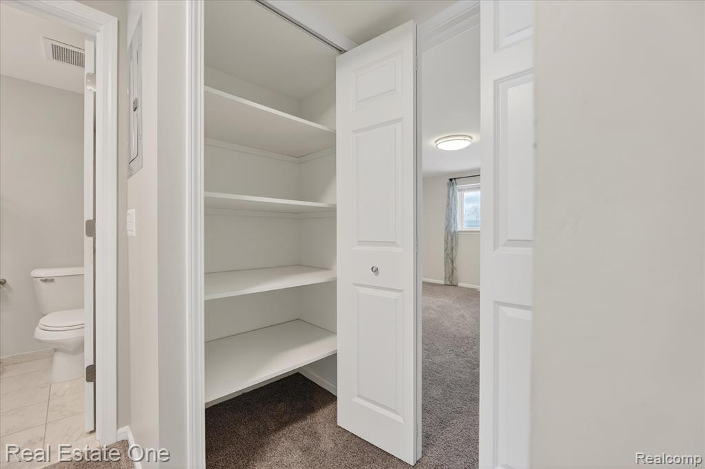 874 N Main Street, Milford, MI 48381 — Photo 38