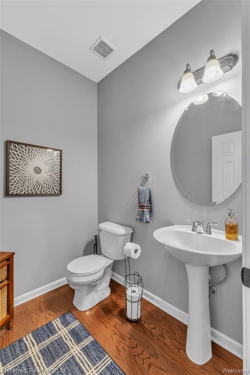 28430 Oakmonte Circle E, New Hudson, MI 48165 — Photo 11