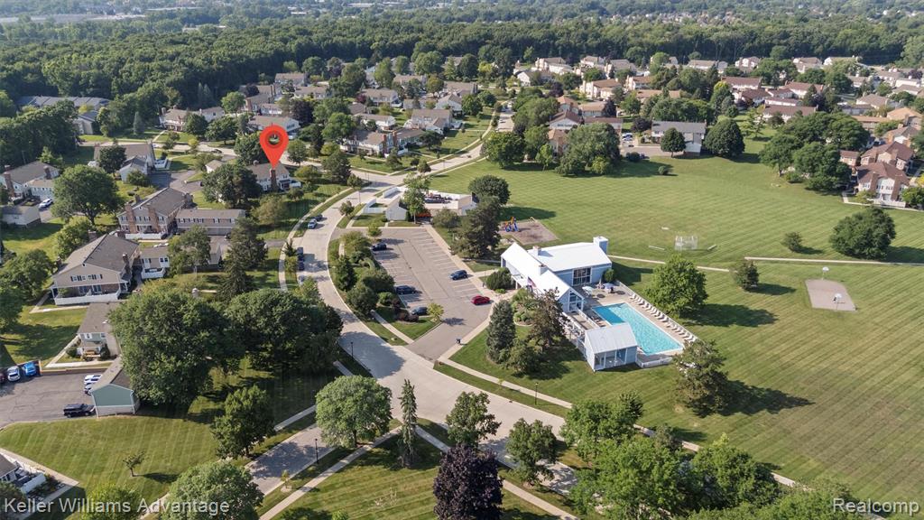 42105 Roscommon Street, Novi, MI 48167 — Photo 55