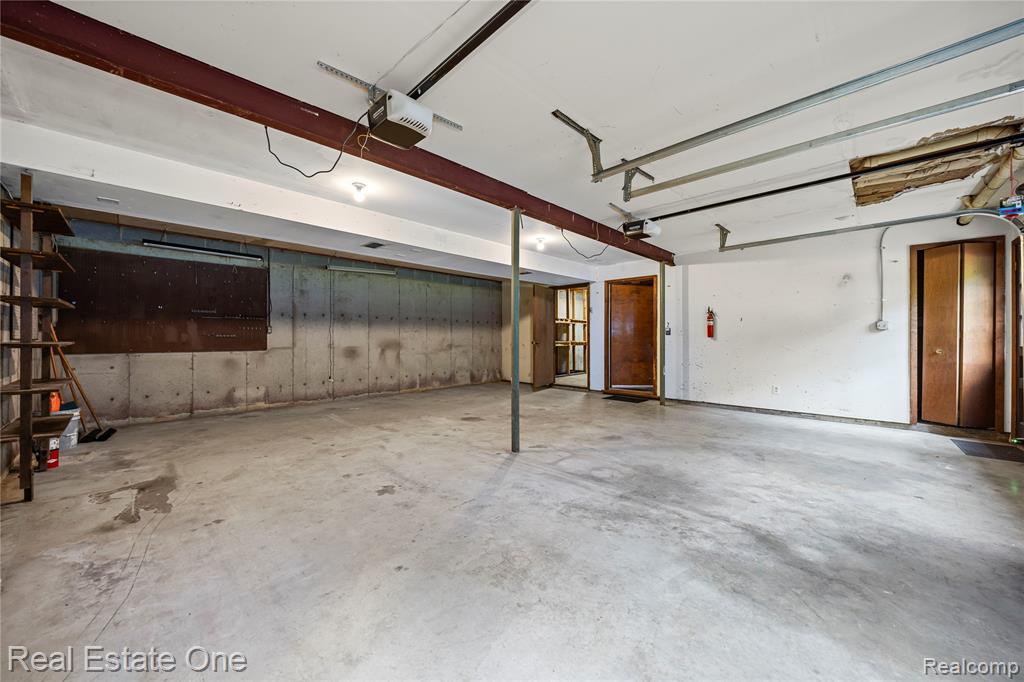 17240 Garvey, Chelsea, MI 48118 — Photo 17