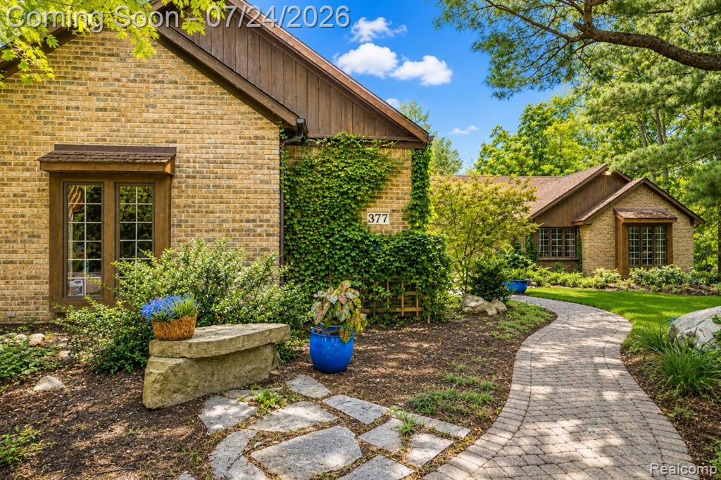 377 Ridgemont Road, Oxford, MI 48370