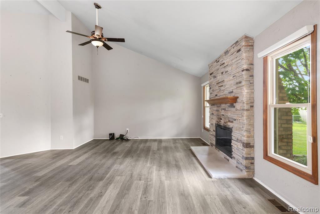 48649 Arnold Drive, Macomb, MI 48044 — Photo 6