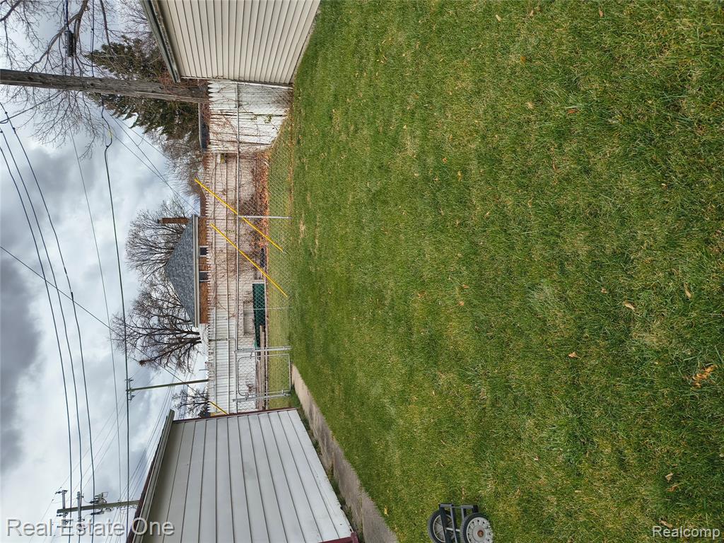 7233 Rosemont Avenue, Detroit, MI 48228 — Photo 32