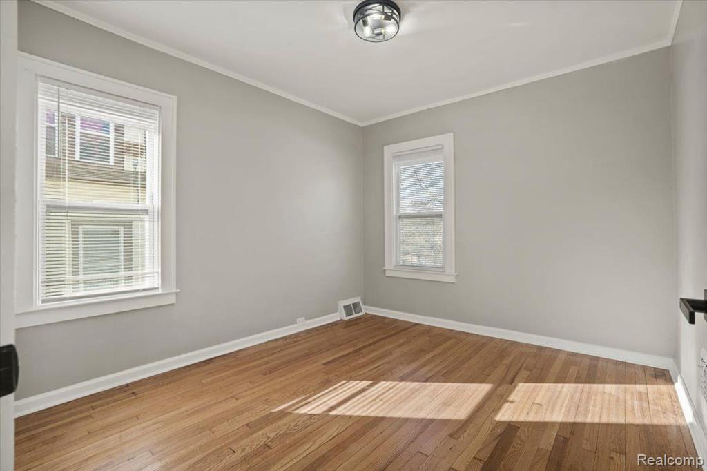 473 CHALMERS Street, Detroit, MI 48215 — Photo 27