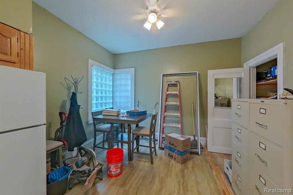 515 E GRAND RIVER Avenue, Howell, MI 48843 — Photo 38