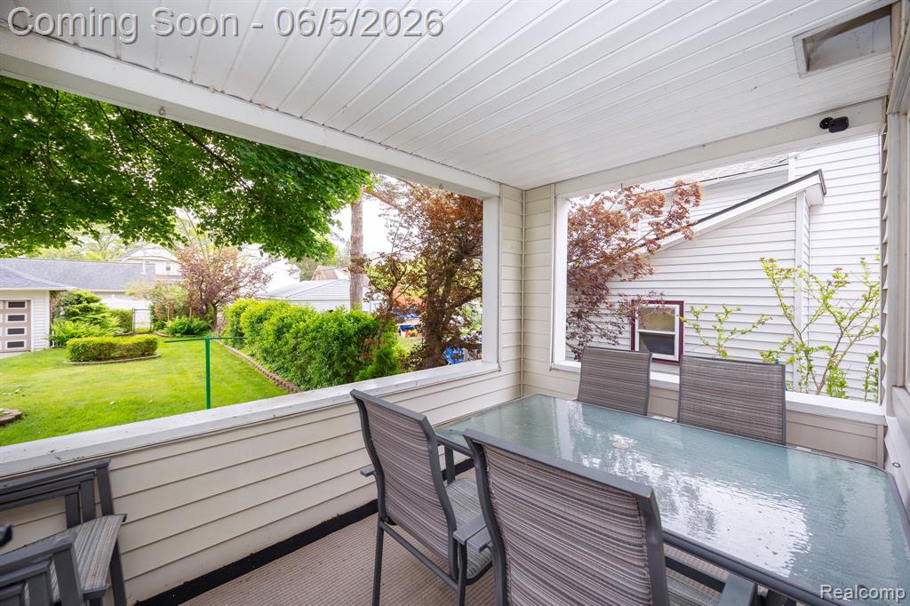 447 Maple Street, Wyandotte, MI 48192 — Photo 25