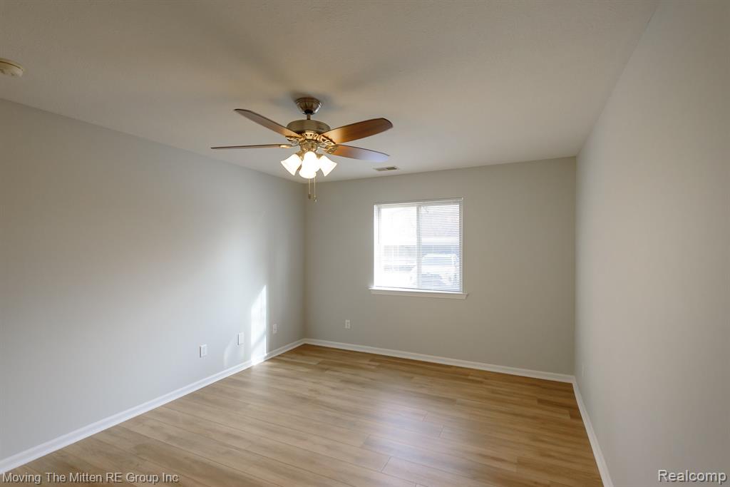 45838 Prairiegrass Court, Van Buren, MI 48111 — Photo 17