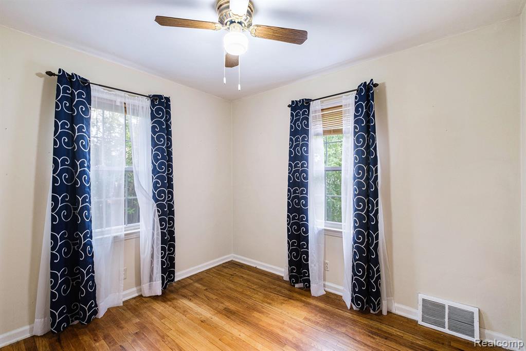 4121 Menton Street, Flint, MI 48507 — Photo 11