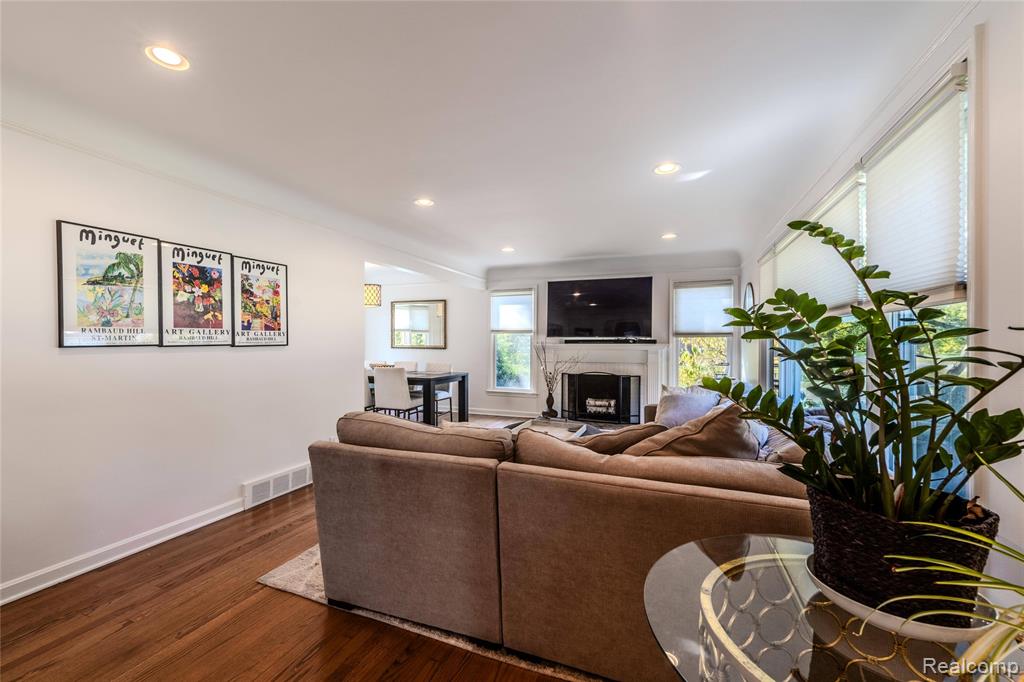 16991 Kirkshire Avenue, Beverly Hills, MI 48025 — Photo 7