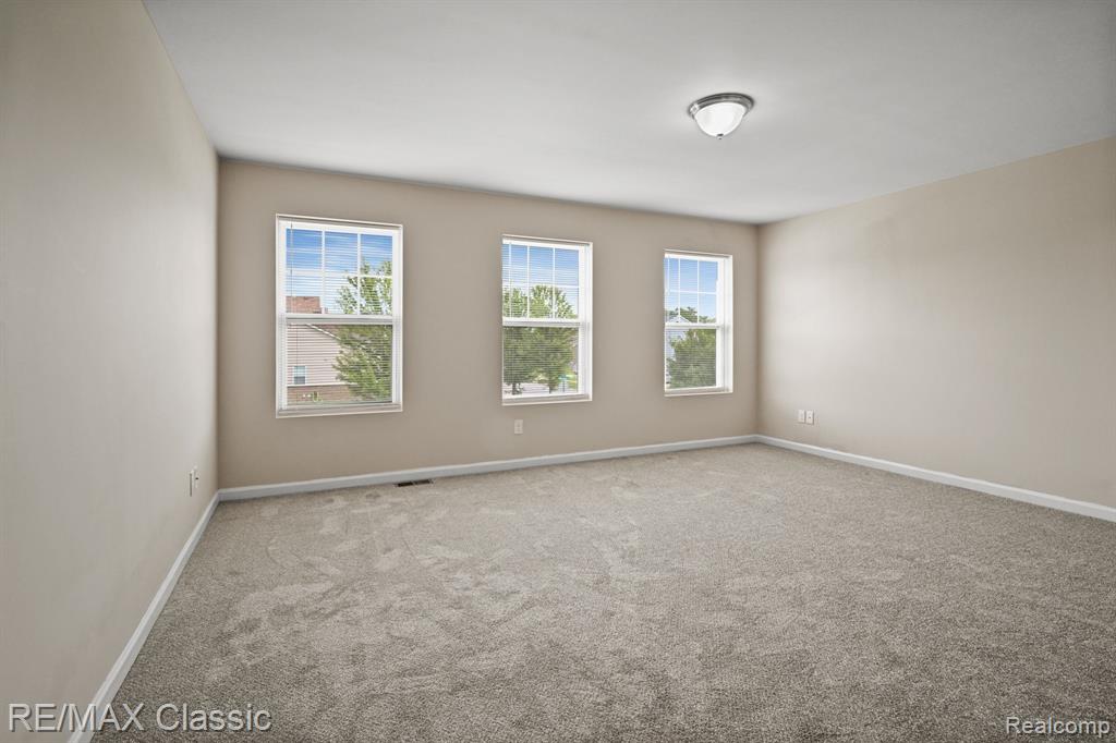 7038 WELLINGTON Lane, Ypsilanti, MI 48197 — Photo 14