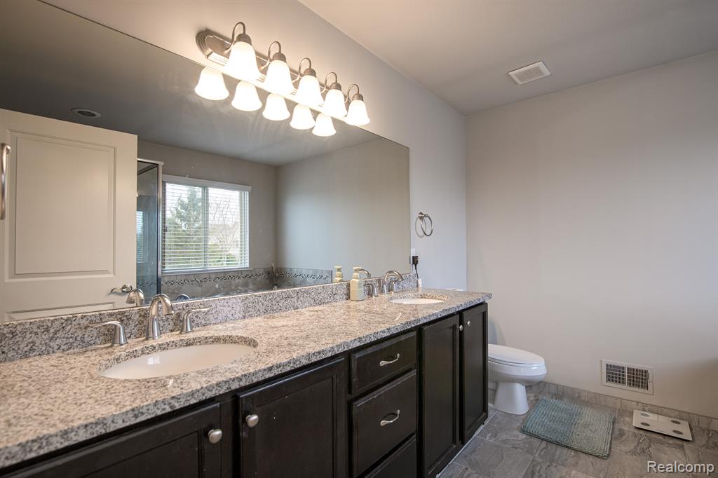 832 W BAY SHORE Drive, Oxford, MI 48371 — Photo 22