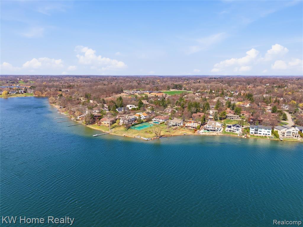 4749 Tara Court, West Bloomfield, MI 48323 — Photo 9