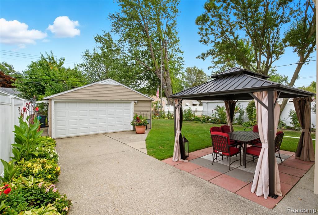 4176 Cummings Avenue, Berkley, MI 48072 — Photo 3