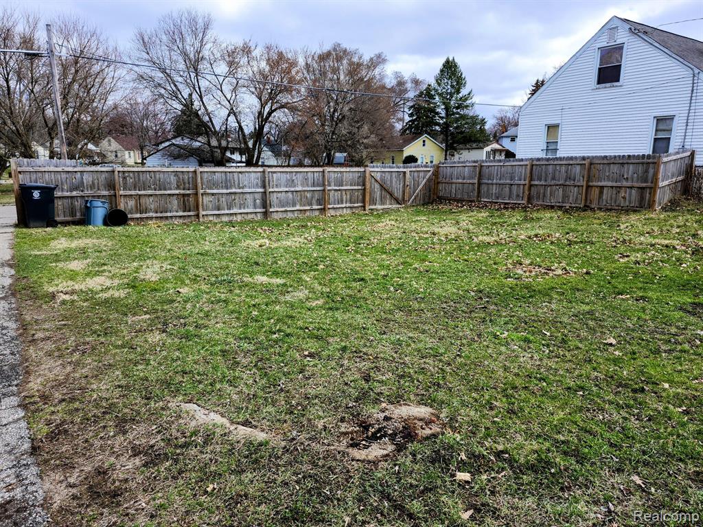 4010 RED ARROW Road, Flint, MI 48507 — Photo 27