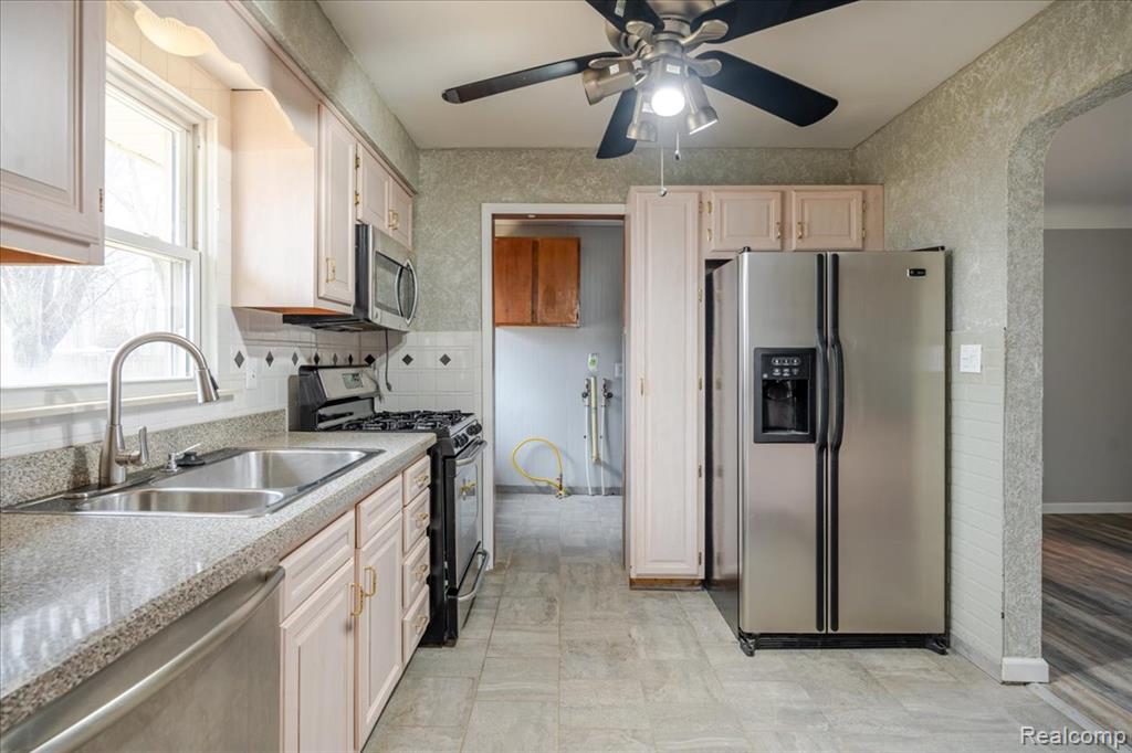 30362 West Road, New Boston, MI 48164 — Photo 7