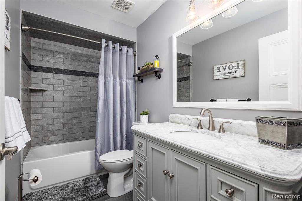 52588 Robins Nest Drive, New Baltimore, MI 48047 — Photo 39