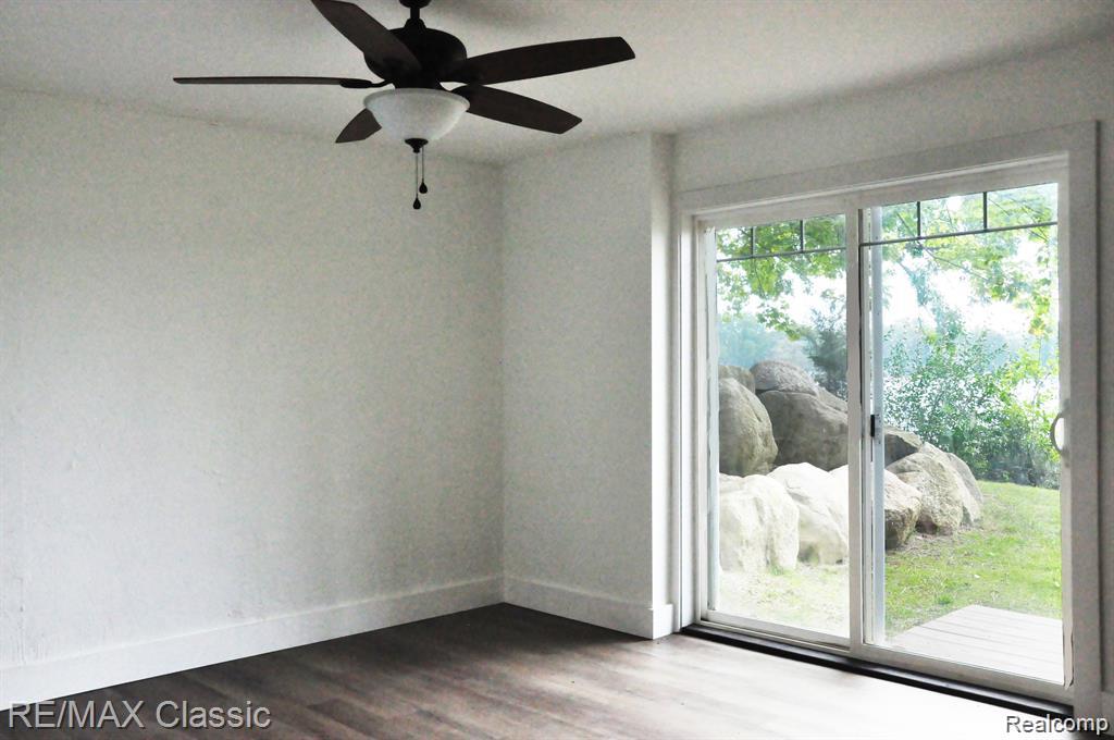5050 Island Shore Drive, Pinckney, MI 48169 — Photo 42