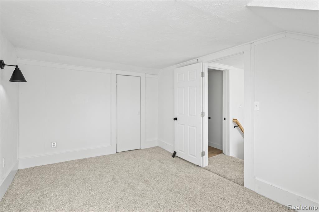 9 S WEST Street, Hillsdale, MI 49242 — Photo 35