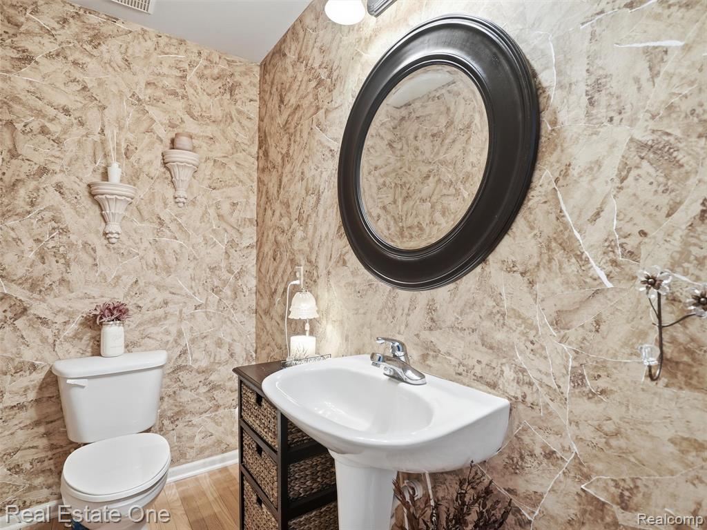 1786 Four Seasons Drive, Howell, MI 48843 — Photo 24