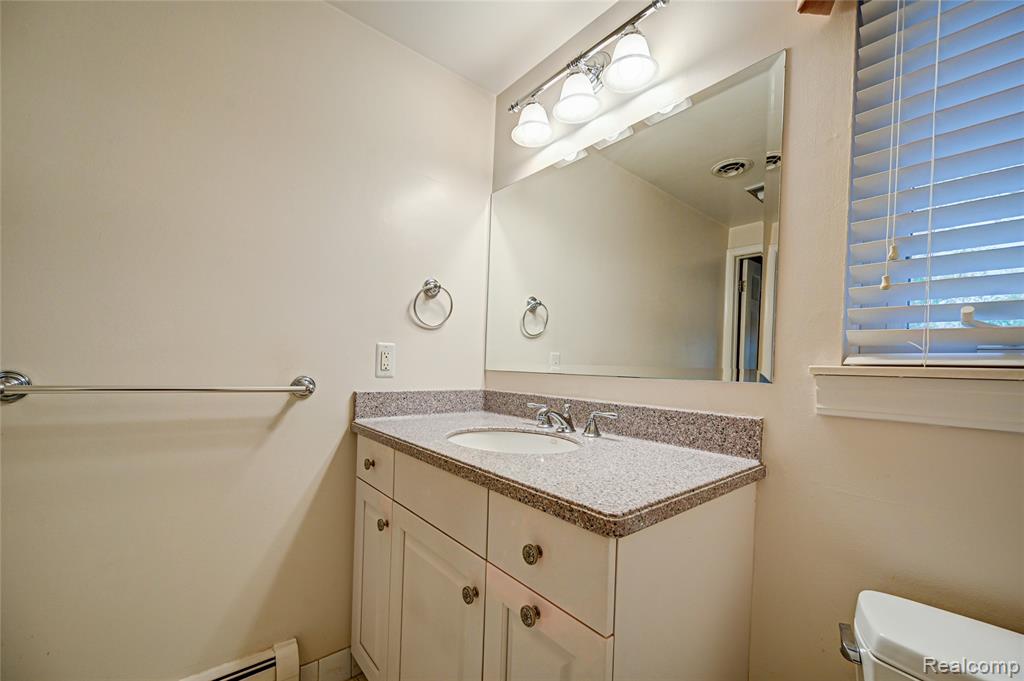 4435 Westover Drive, West Bloomfield, MI 48323 — Photo 39