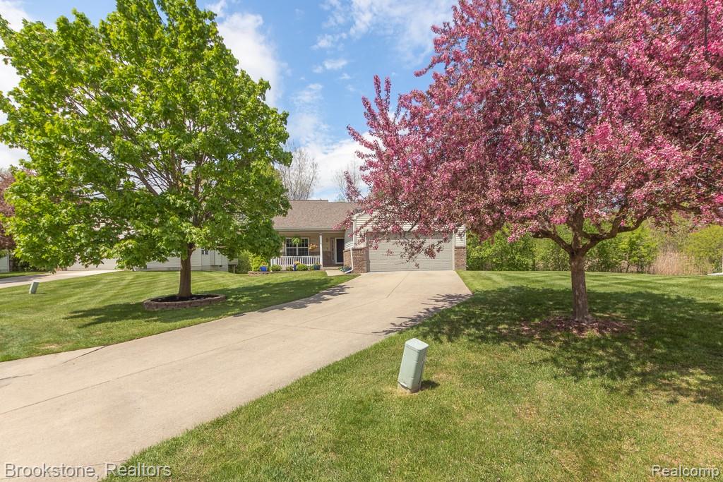 12465 Pagels Drive, 22, Grand Blanc, MI 48439 — Photo 45