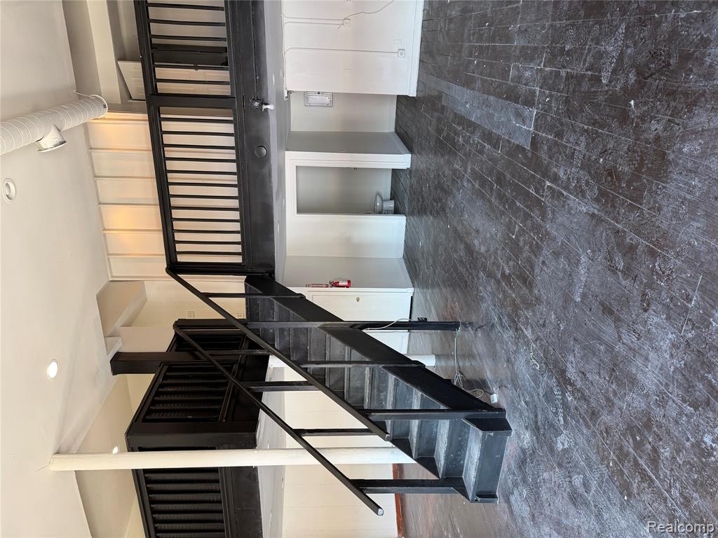 2627 John R Street, Detroit, MI 48201 — Photo 4