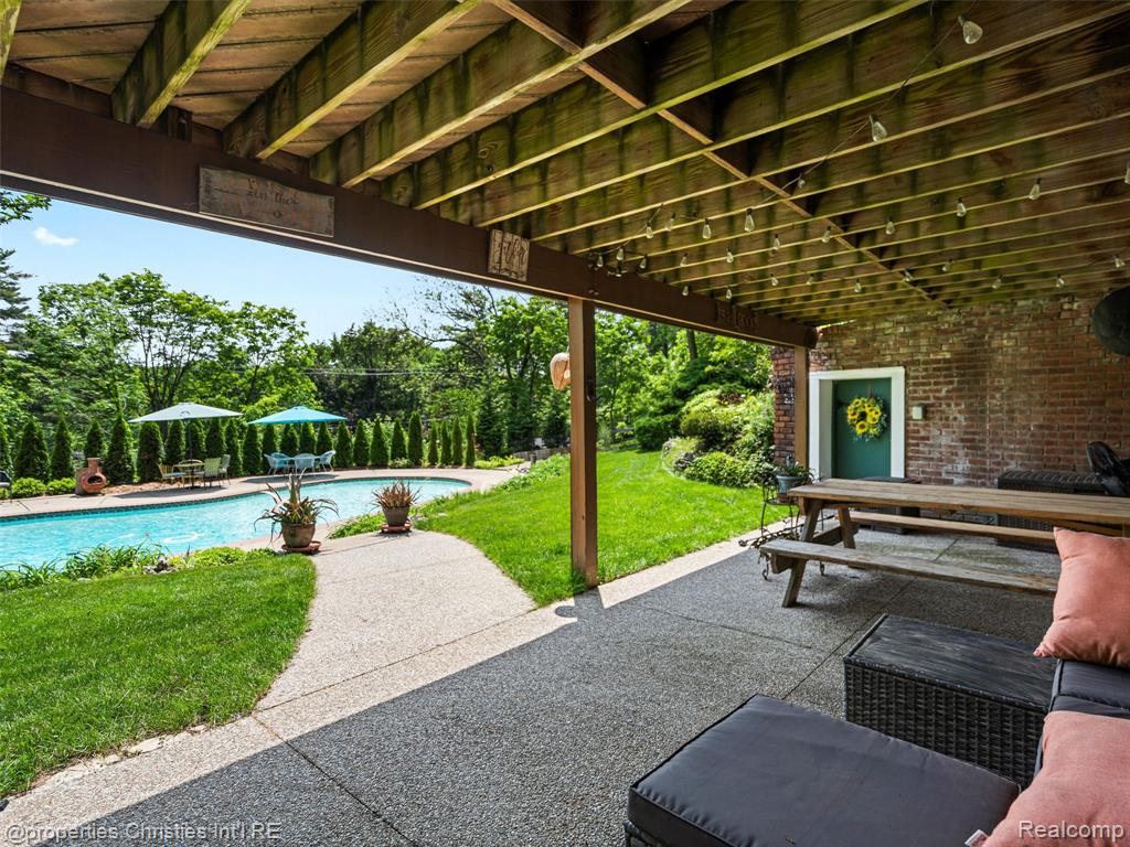 4383 Pine Tree Trail, Bloomfield Hills, MI 48302 — Photo 19
