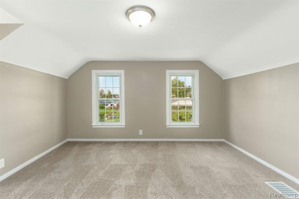 5721 Corunna Avenue, Clarkston, MI — Photo 17